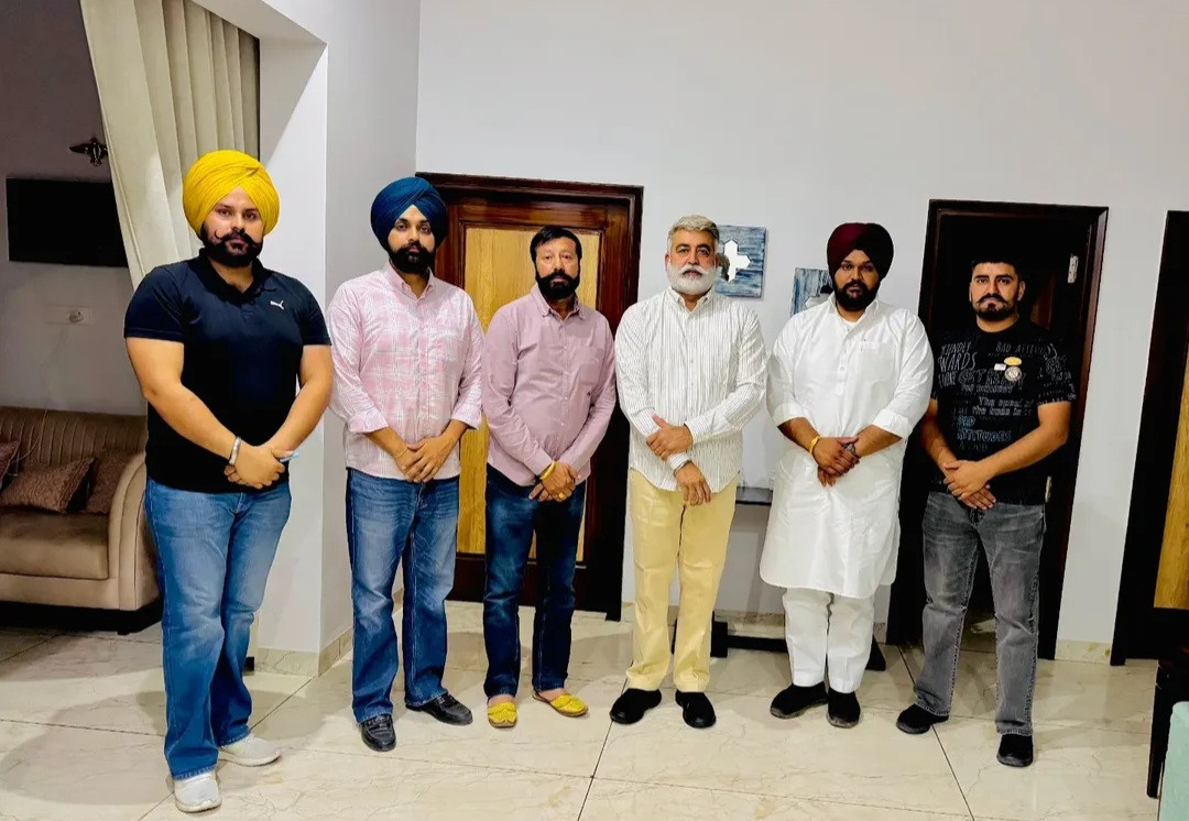 Investor Image Missing